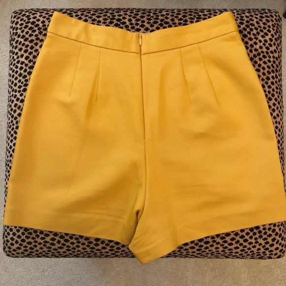 Zara mustard mini skort - Picture 2 of 7